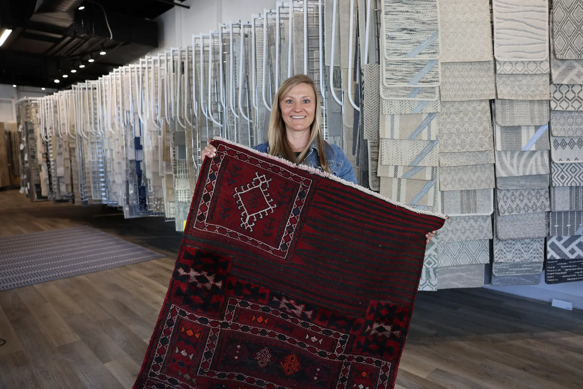 What Makes an Antique Rug Worth Collecting? A Buyer's Guide for the Discerning Home