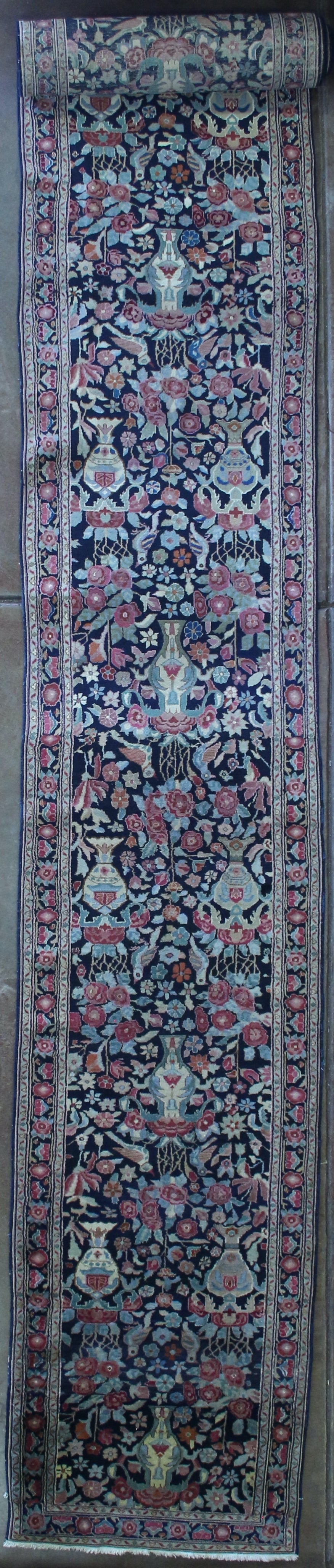 Antique Sparta Runner