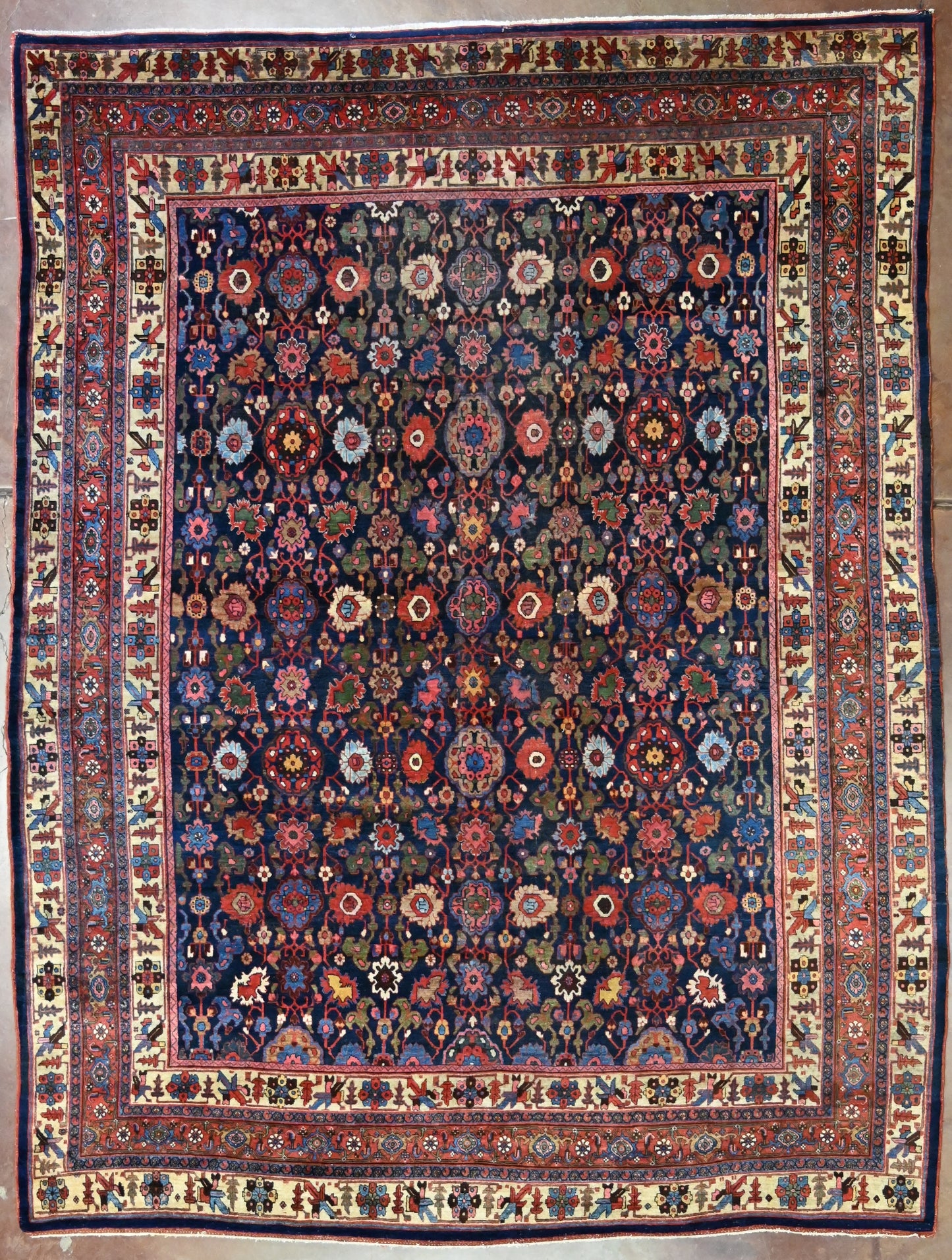 Antique Bidjar