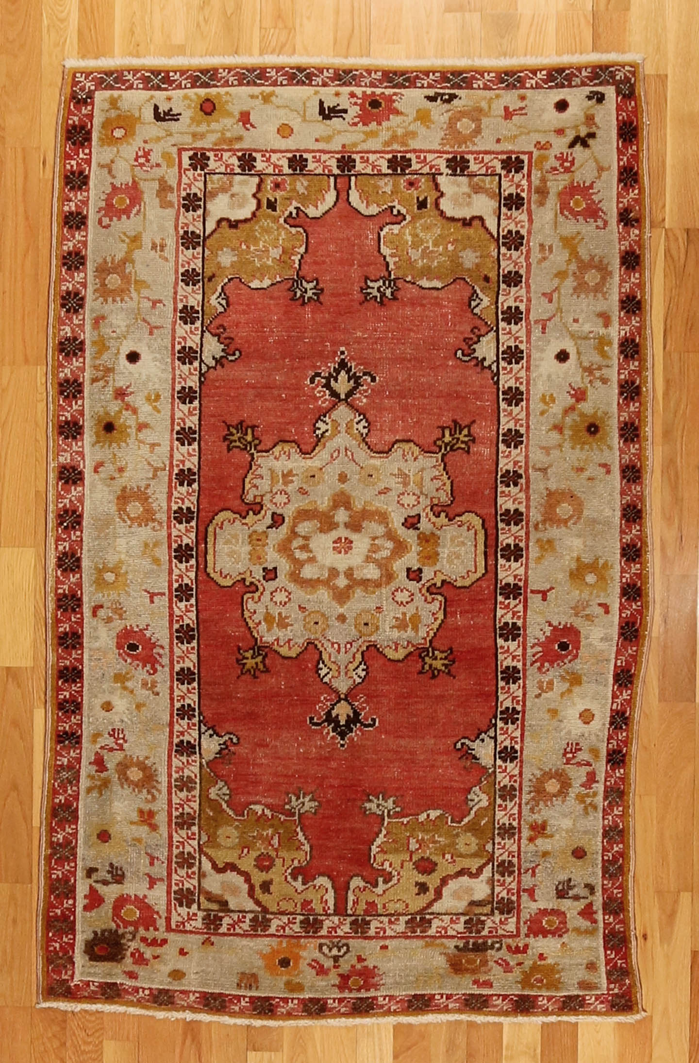 Antique Ushak
