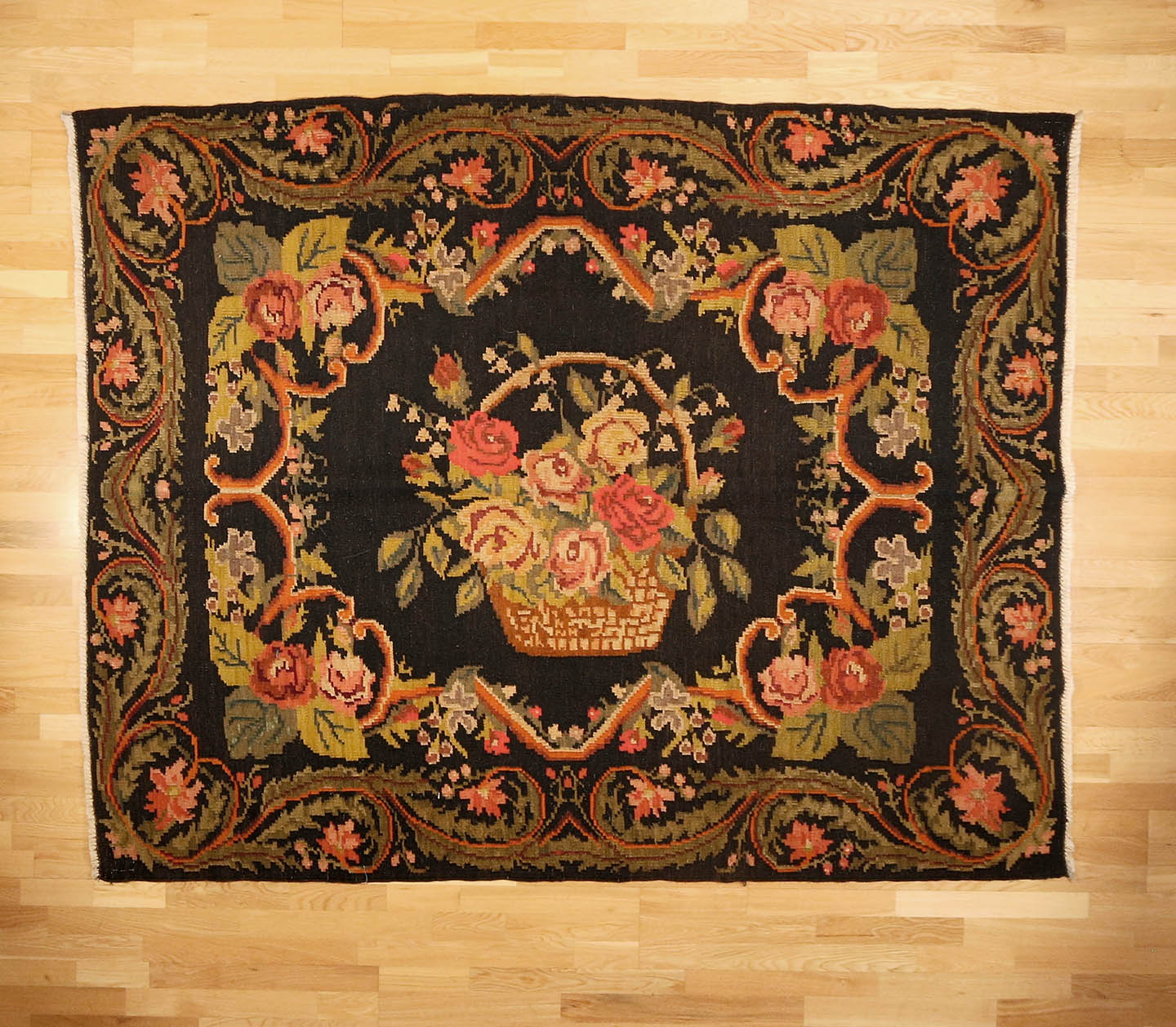 Vintage Pictorial Moldovian Kilim