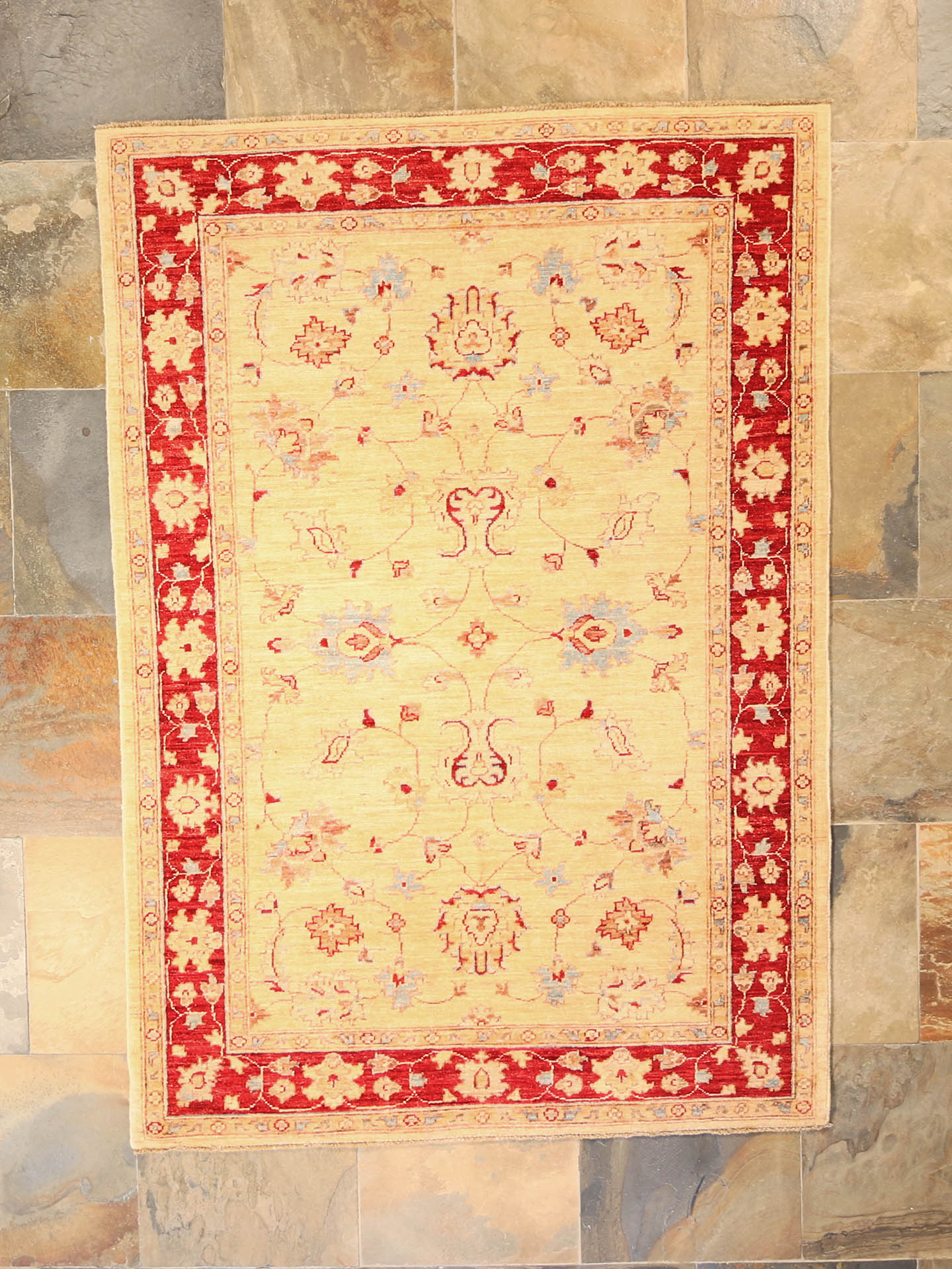 Ushak Design