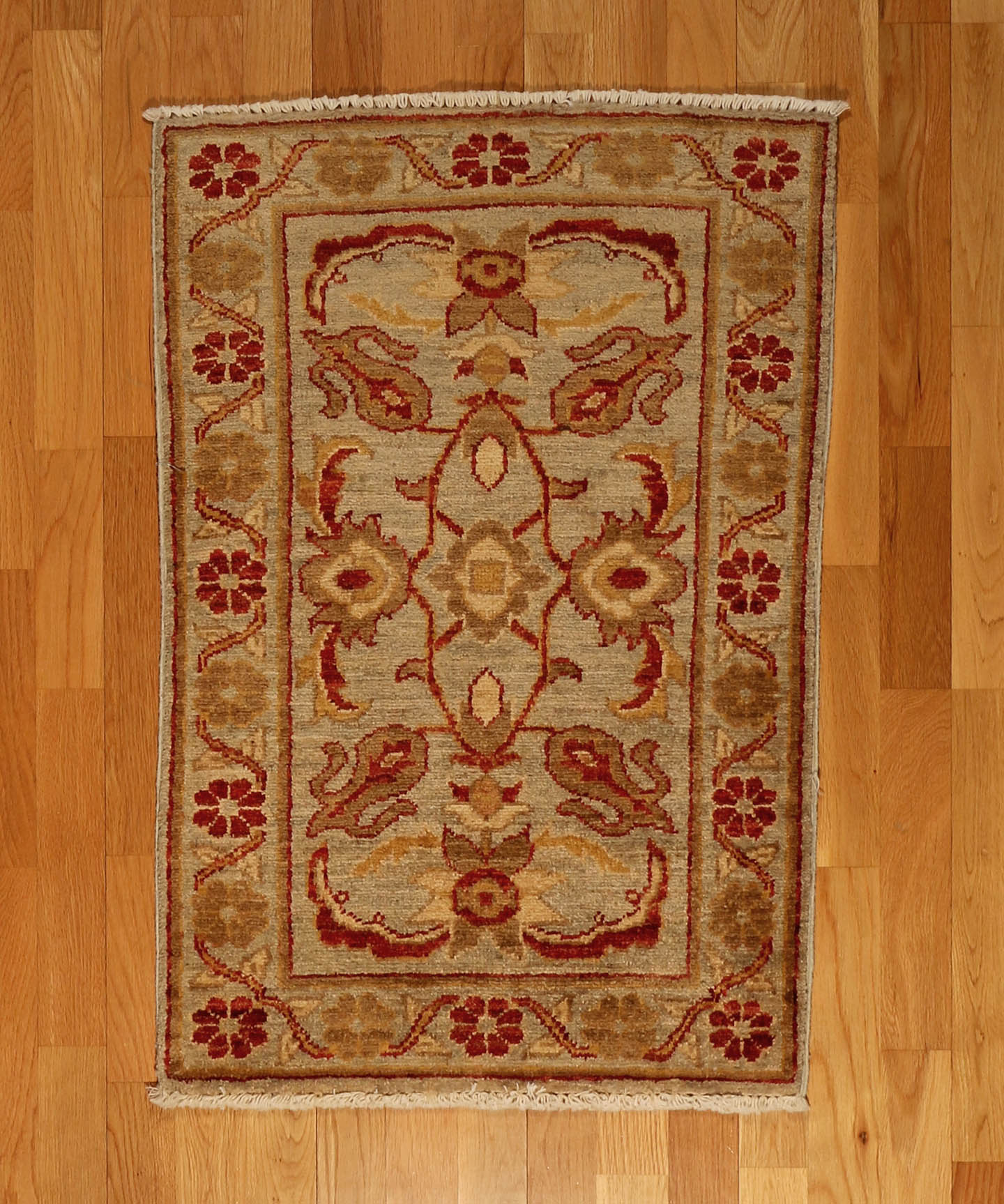 Ushak Design
