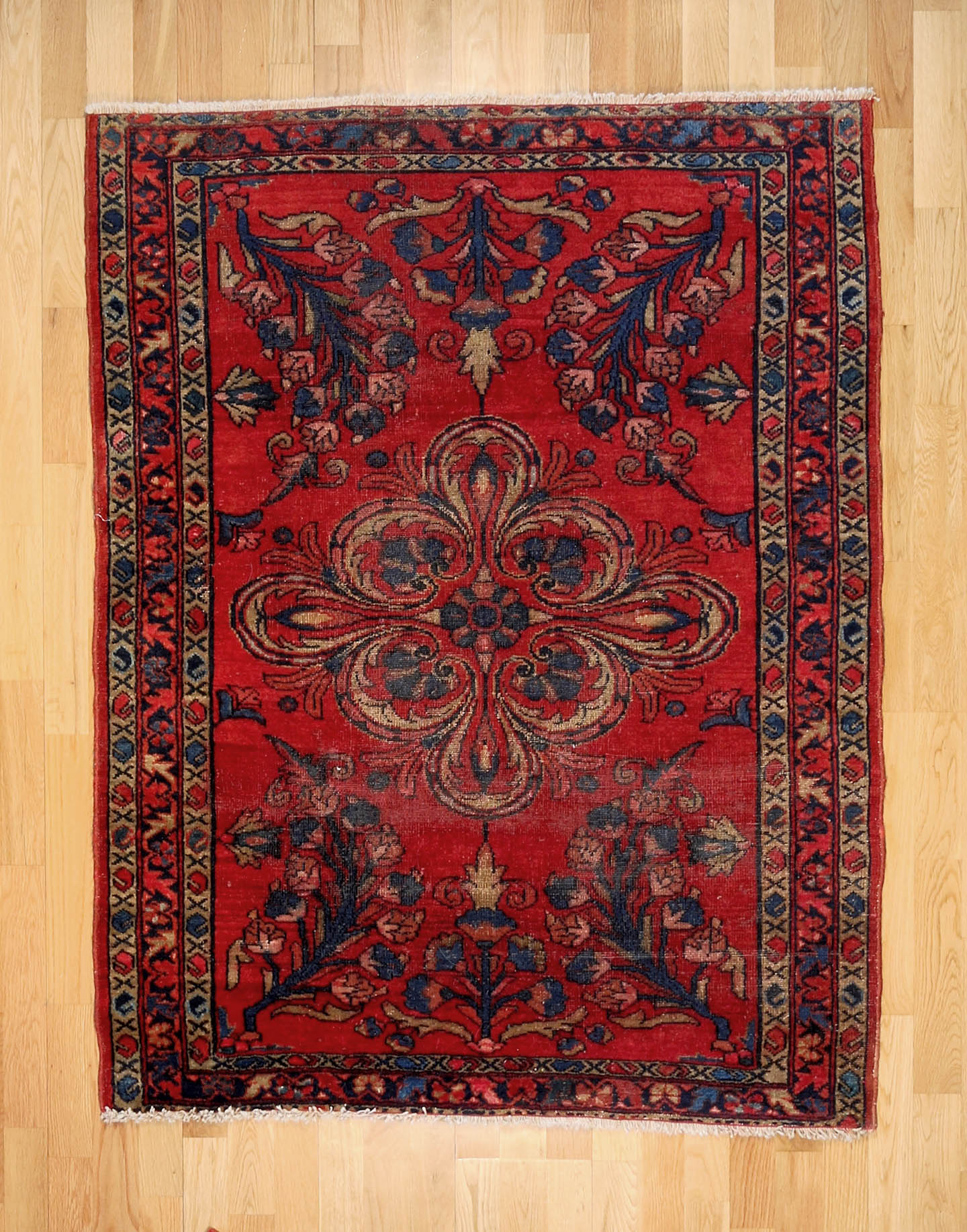 Antique Lilihan