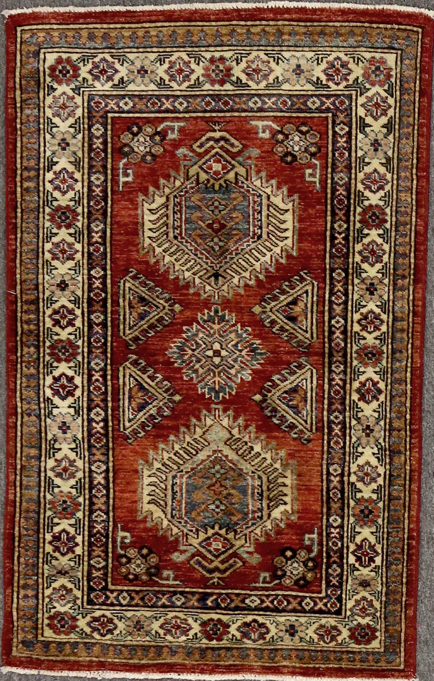Ghazni Kazak Design