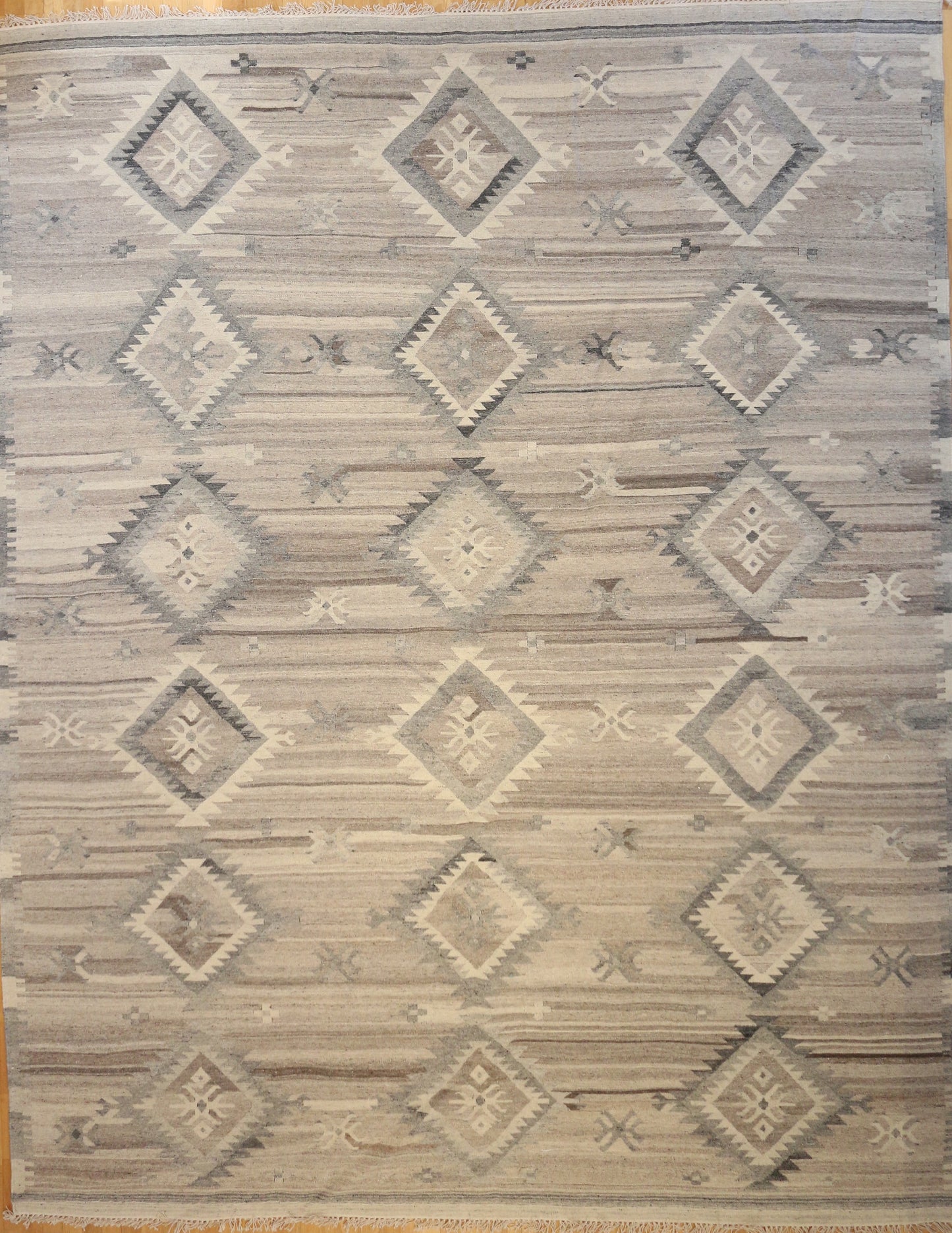 Isberian Trunk Collection Design #KL-220