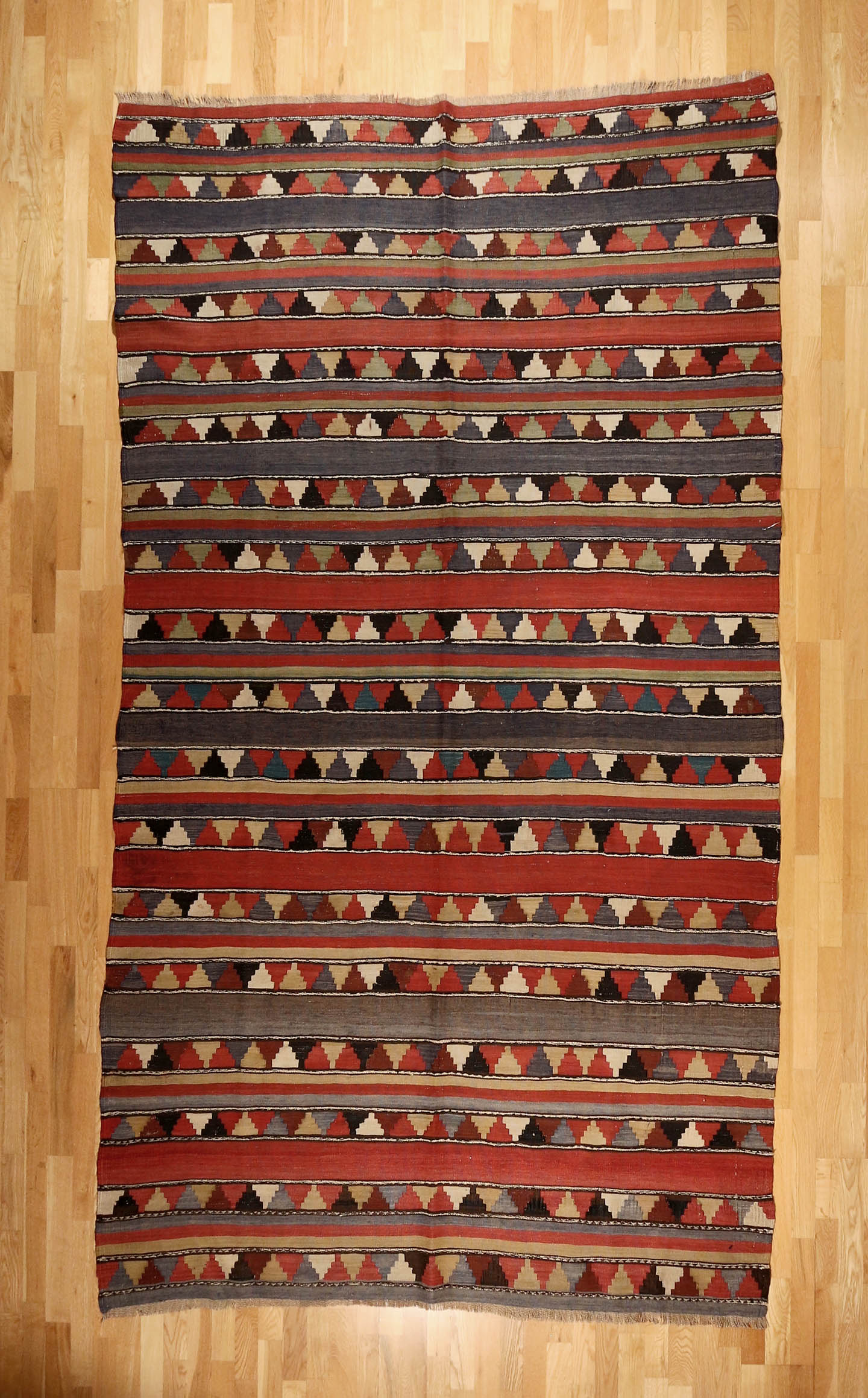 Antique Shirvan