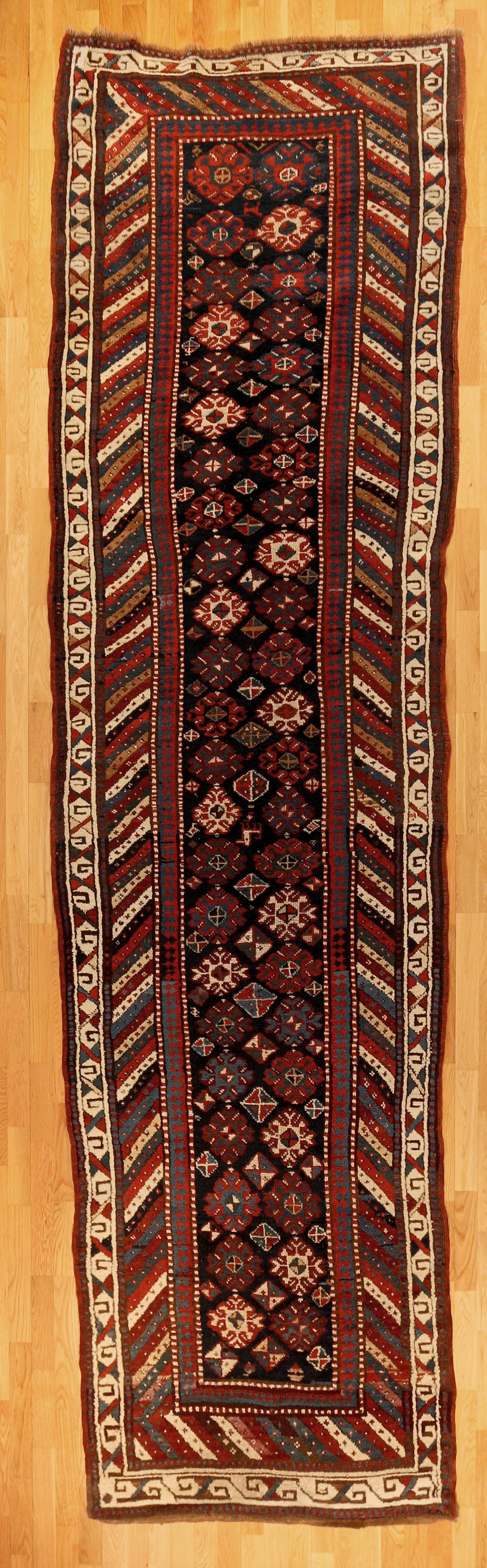 Antique Kurd Veramin