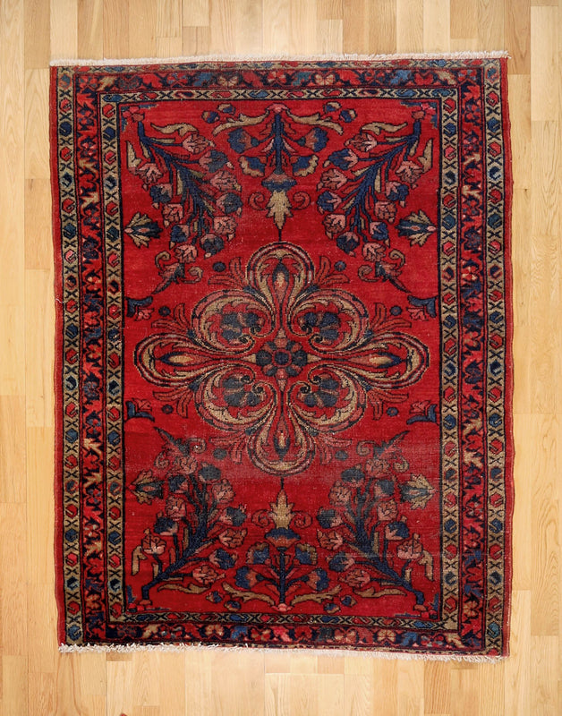 Antique Lilihan