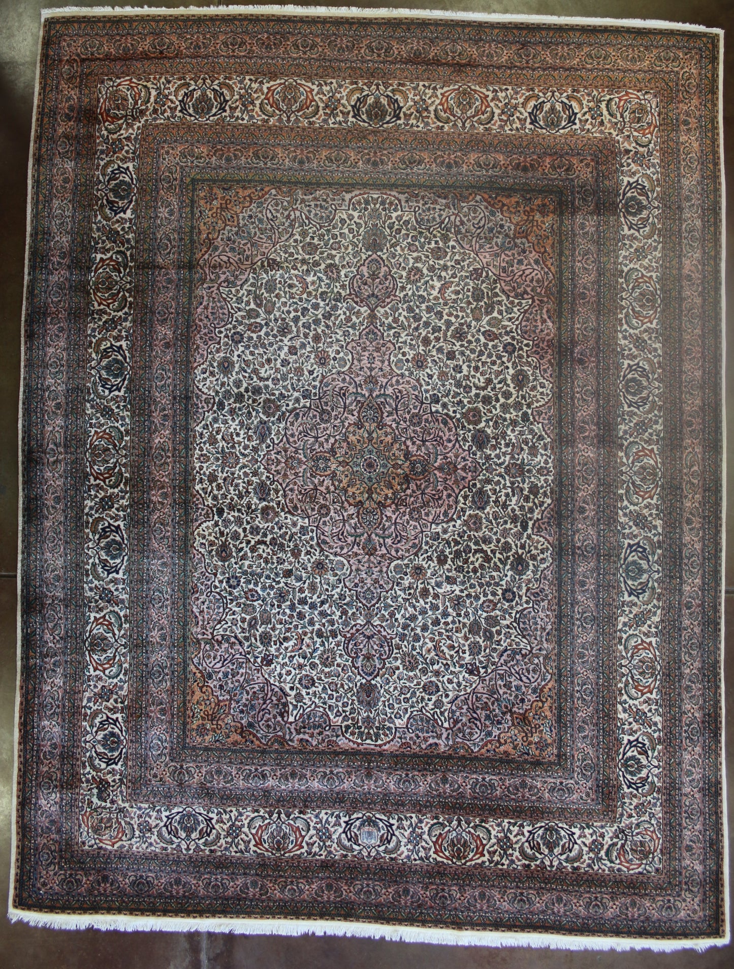 Vintage Crown Tabriz